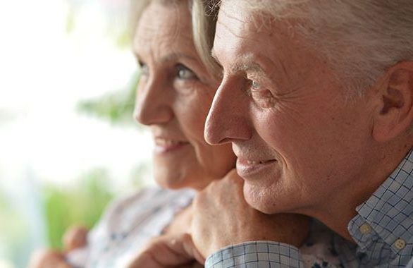 retirement-couple-services-e1492527179901-586x380